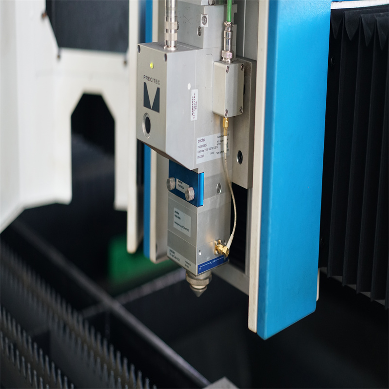 Màquina de tall làser de fibra de 12kw per acer al carboni de 10 mm