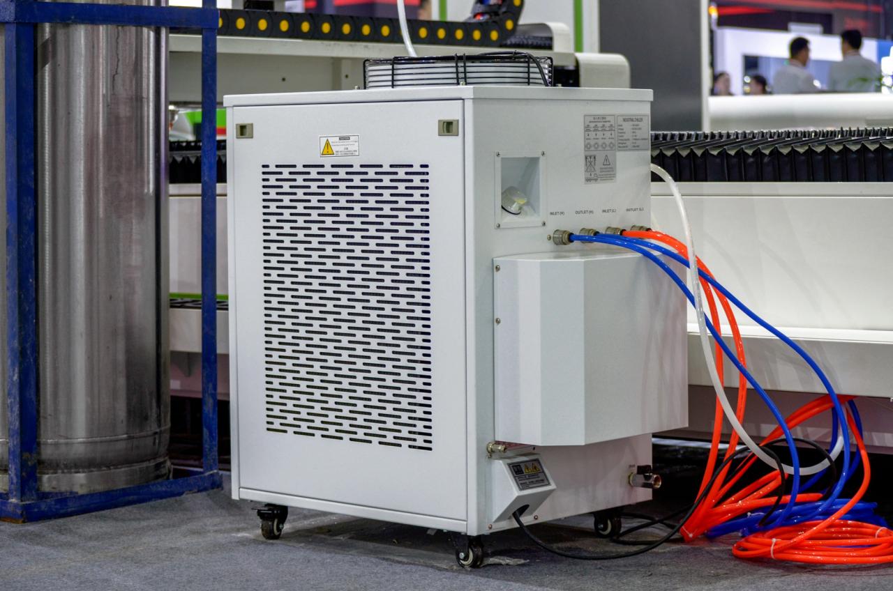 1500*3000mm 500w Racuys Or Ipg Fiber Laser Cutting Machine 1500 * 3000mm 500w Racuys o màquina de tall làser de fibra Ipg