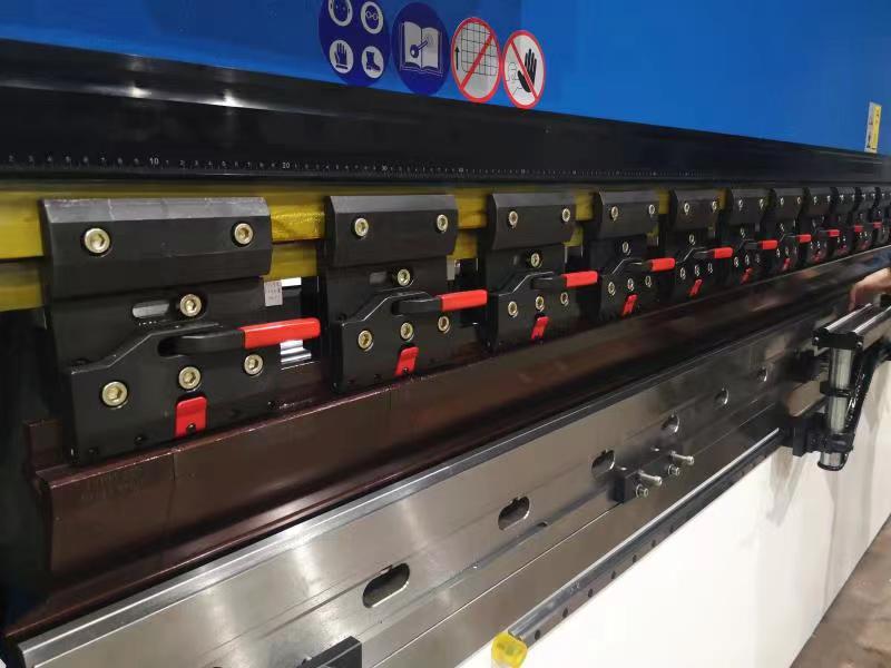 160t-4000 4-axis Cnc Hydraulic Bending Machine Press Brake 160t-4000 Fre de premsa de màquina de doblegar hidràulica CNC de 4 eixos