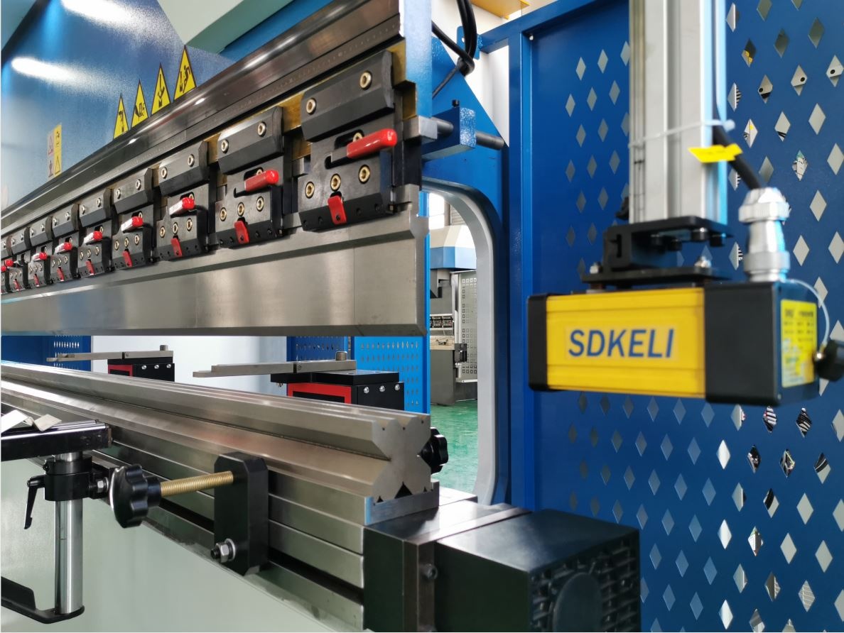 160t-4000 4-axis Cnc Hydraulic Bending Machine Press Brake 160t-4000 Fre de premsa de màquina de doblegar hidràulica CNC de 4 eixos