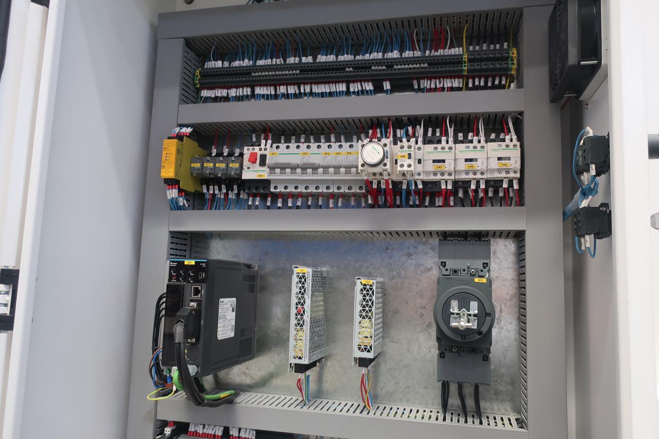 Màquina de cisalla de guillotina hidràulica de 16 mm per a tall de xapa de 6 metres