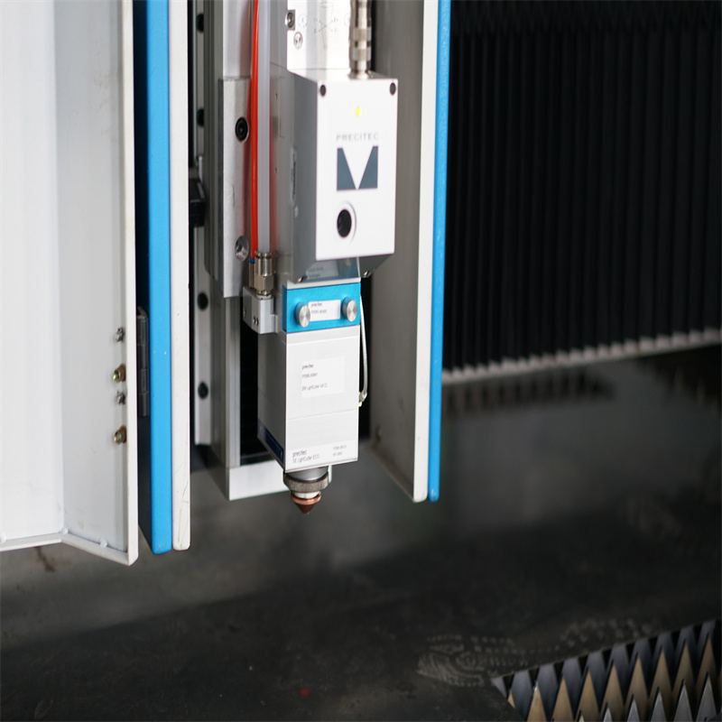 Tallador làser de metall de 2000w Cnc Màquina de tall làser de fibra de xapa metàl·lica