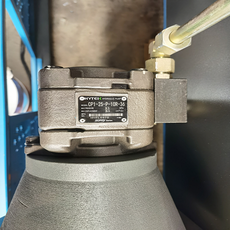 300t/4000 Hydraulic Press Brake Machine Màquina de frenada de premsa hidràulica de 300t/4000