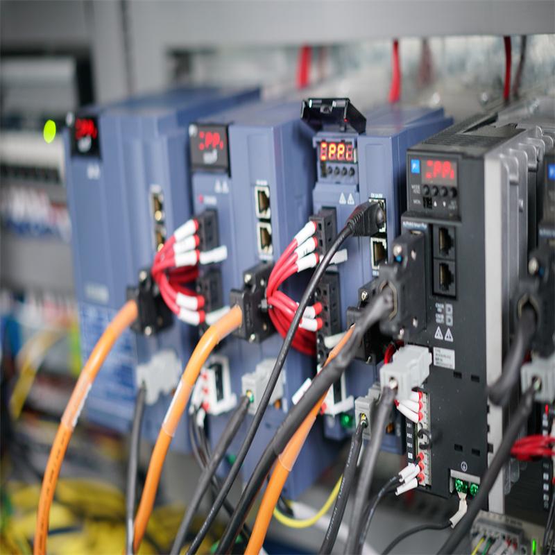 Màquina de tall làser de fibra d'alumini 3015 1500x3000 Equips làser industrials