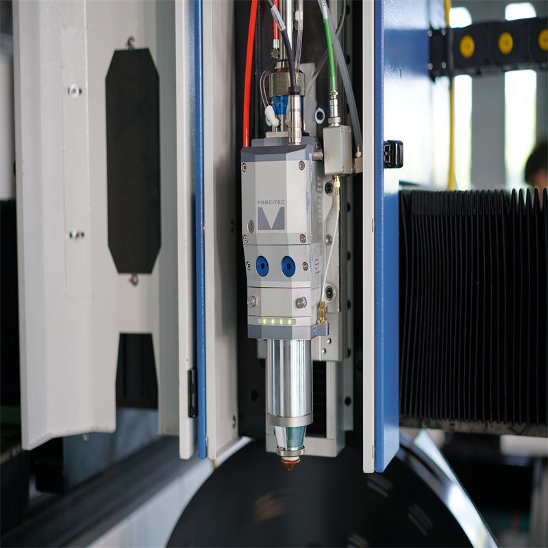 Màquina de tall làser de fibra d'alumini 3015 1500x3000 Equips làser industrials