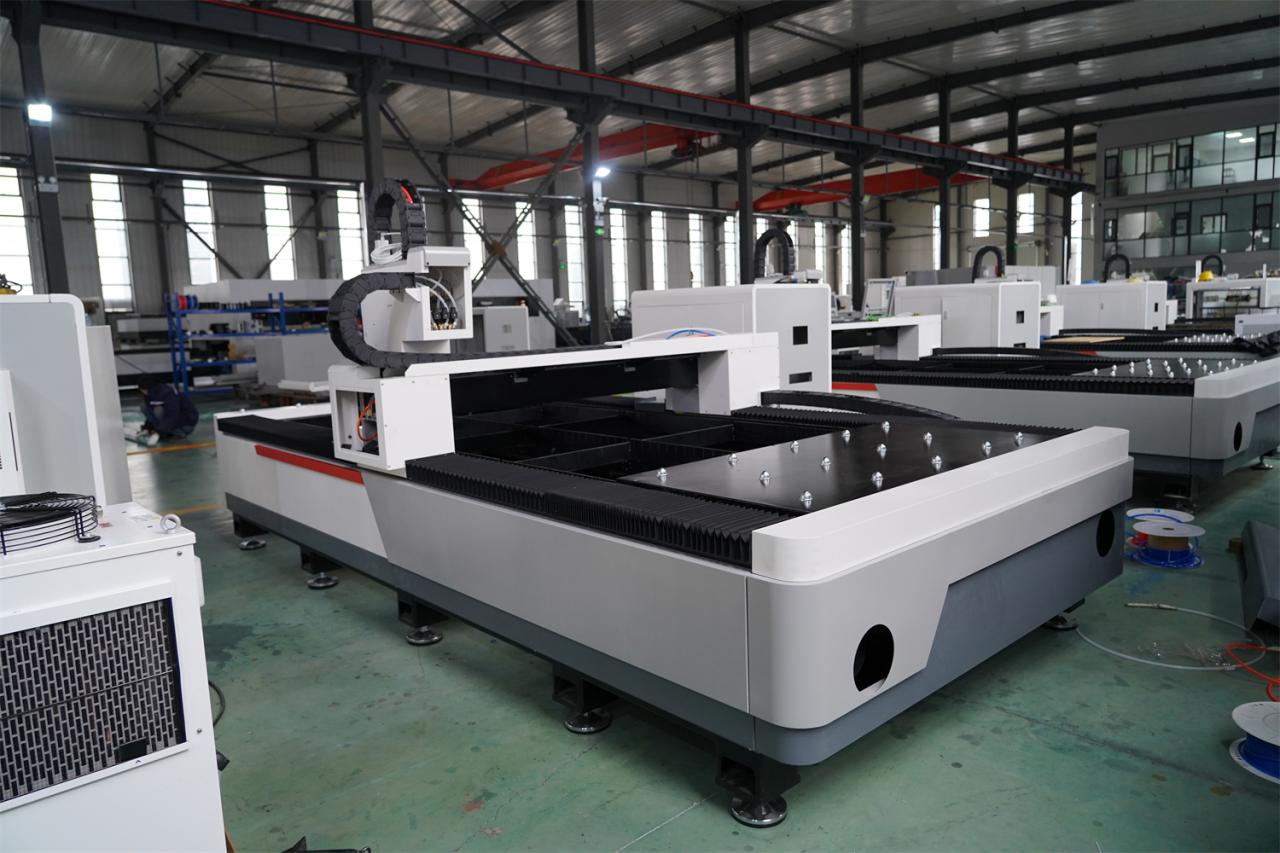 3015 4kw 1kw 2kw 3kw Stainless Steel Cnc Fiber Laser Cutting Machine 3015 4kw 1kw 2kw 3kw Màquina de tall per làser de fibra CNC d'acer inoxidable