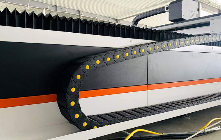 3015 Fiber Laser Cutting Machine For High-Speed Cutting Of 1-6mm Metal Materials Màquina de tall làser de fibra 3015 per a tall d'alta velocitat de materials metàl·lics d'1-6 mm