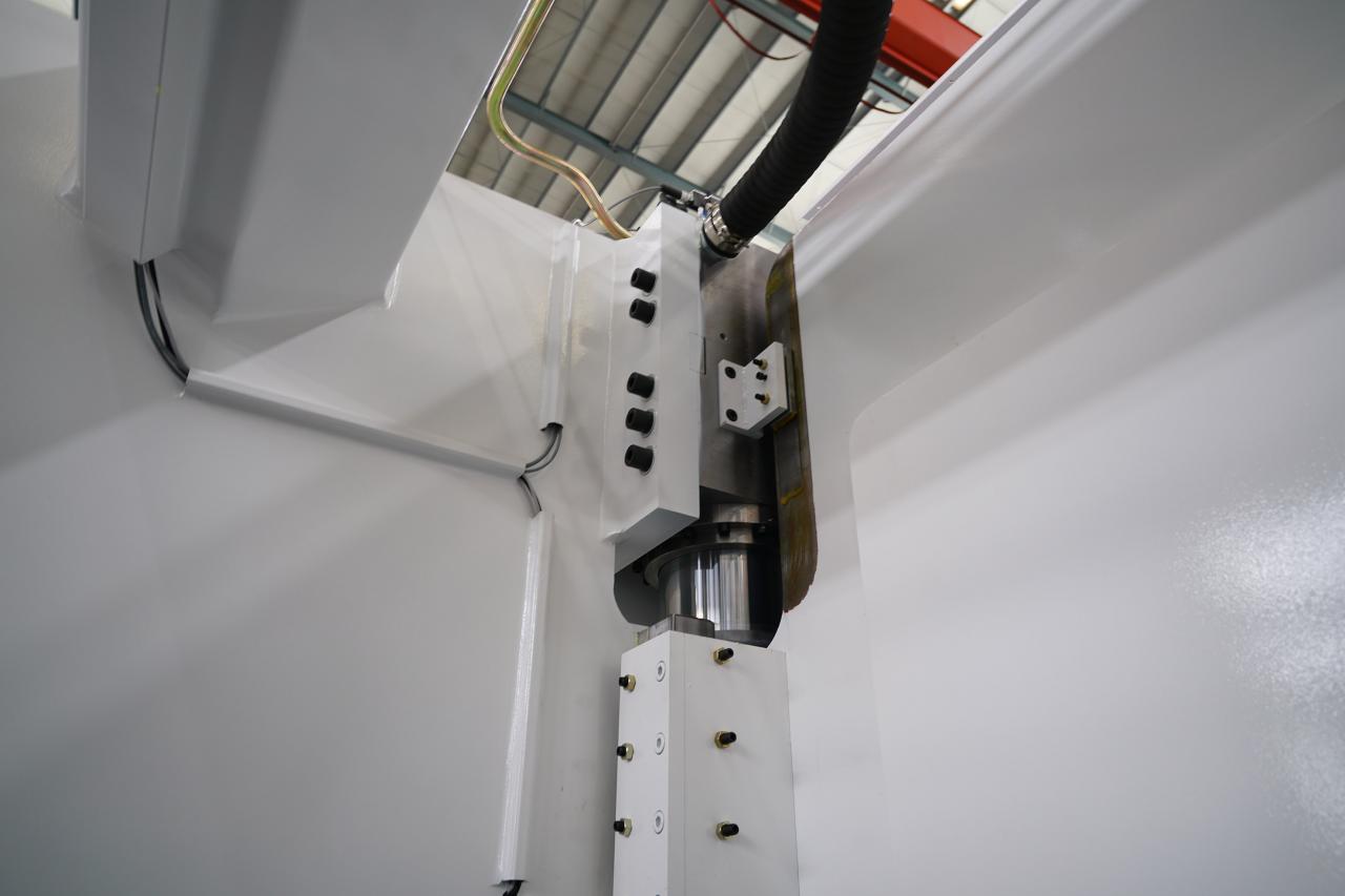 4 Axis Cnc Tandem Press Brake With Delem Da58t 2d Graphical Controller Freno de premsa tàndem CNC de 4 eixos amb controlador gràfic 2d Delem Da58t