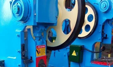 400 Ton Small Pneumatic Power Punch Press Mechanical Eccentric Punching Machine Punxonadora mecànica excèntrica de premsa de potència pneumàtica petita de 400 tones