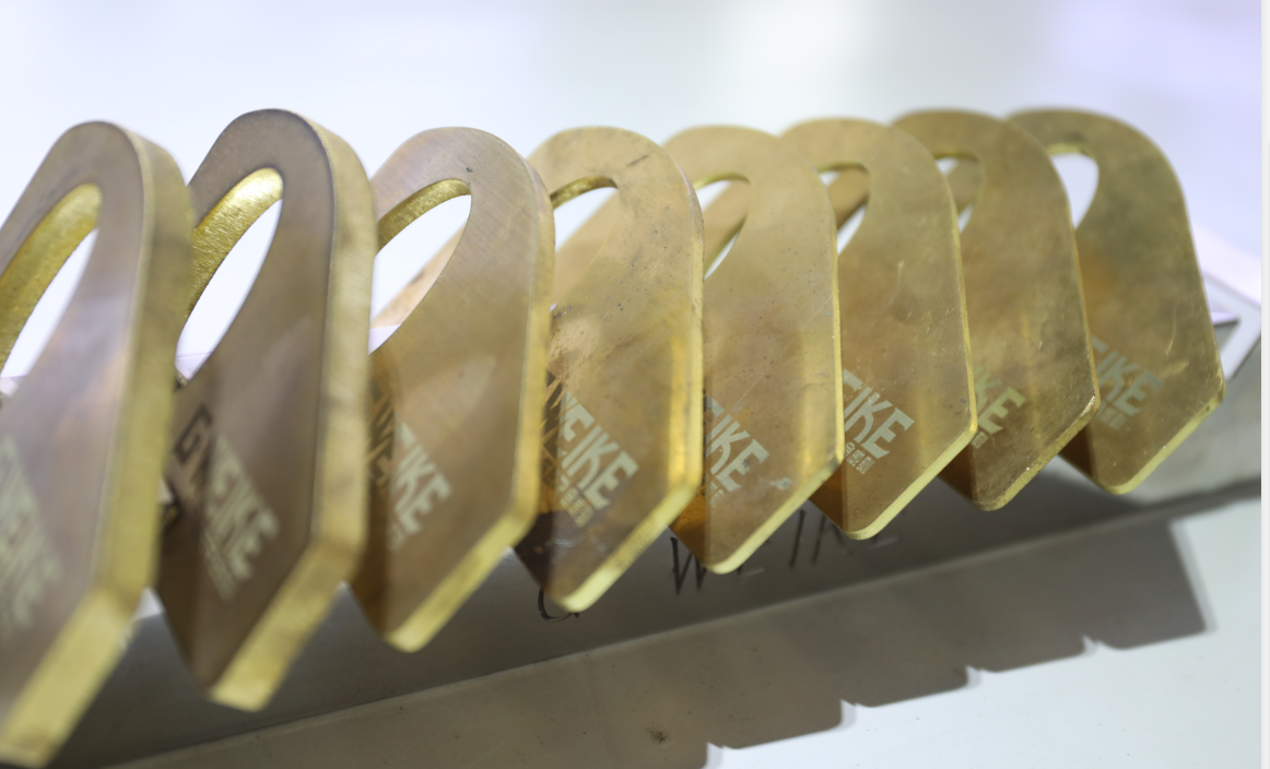 Màquina de tall per làser de fibra de 4kw