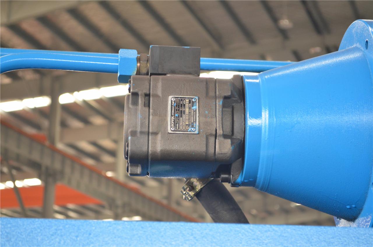 6*3200mm Guillotine Shears Metal Shear Hydraulic Iron Sheet Cutting Shearing Machine Cisalla de guillotina de 6 * 3200 mm Màquina de tall de xapa de ferro hidràulica de cisalla metàl·lica