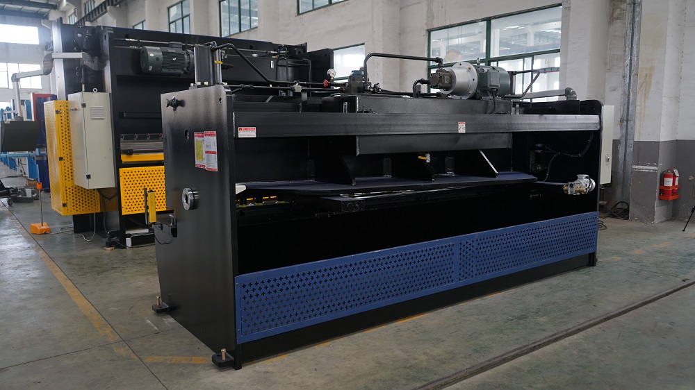 6*3200mm Guillotine Shears Metal Shear Hydraulic Iron Sheet Cutting Shearing Machine Cisalla de guillotina de 6 * 3200 mm Màquina de tall de xapa de ferro hidràulica de cisalla metàl·lica