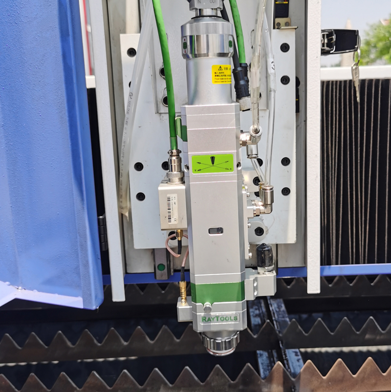 8mm 10mm Carbon Steel Laser Cutter 1530 4020 Cnc Fiber Laser Cutting Machine Tallador làser d'acer al carboni de 8 mm i 10 mm Màquina de tall làser de fibra CNC 1530 4020