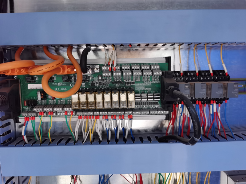 8mm 10mm Carbon Steel Laser Cutter 1530 4020 Cnc Fiber Laser Cutting Machine Tallador làser d'acer al carboni de 8 mm i 10 mm Màquina de tall làser de fibra CNC 1530 4020