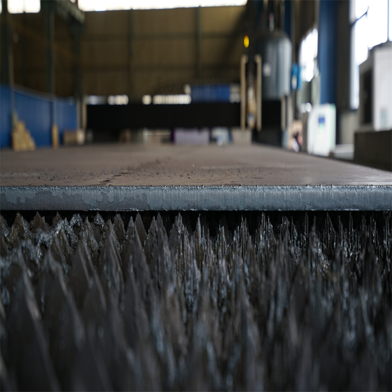 Preu de la màquina de tall làser de fibra de 3kw d'alta qualitat a la Xina