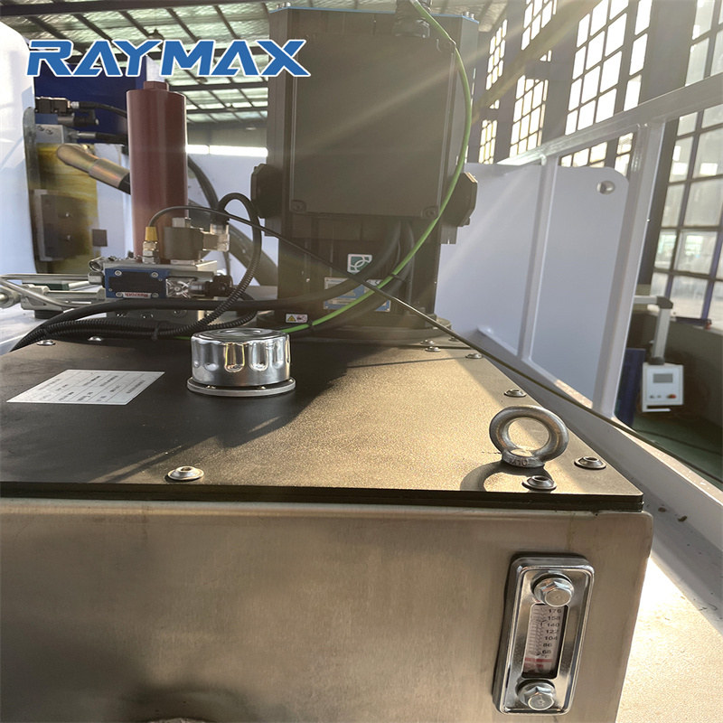 Dobladora de fre de premsa CNC amb sistema Da52t