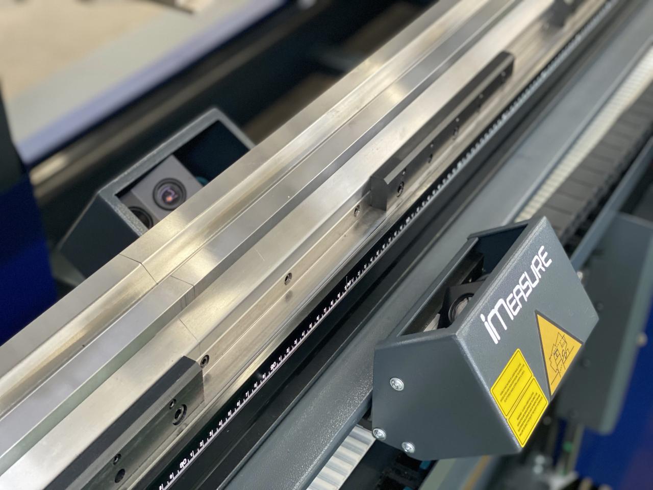 China 220t Cnc Bending Machine 6+1 Axis Hydraulic Press Brake Price Preu del fre de premsa hidràulica de la Xina de 220t CNC de 6 + 1 eixos