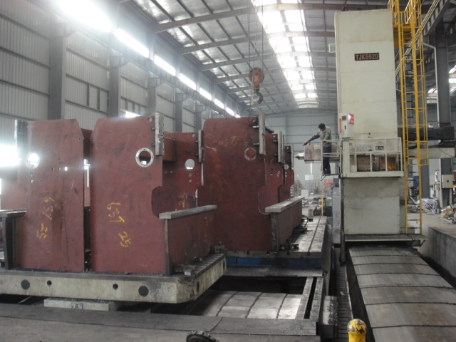 Da53t Cnc System Controller 125t4000 3+1 Axis Cnc Hydraulic Press Brake With Good Quality Controlador de sistema CNC Da53t 125t4000 Fre de premsa hidràulica CNC de 3 + 1 eixos amb bona qualitat