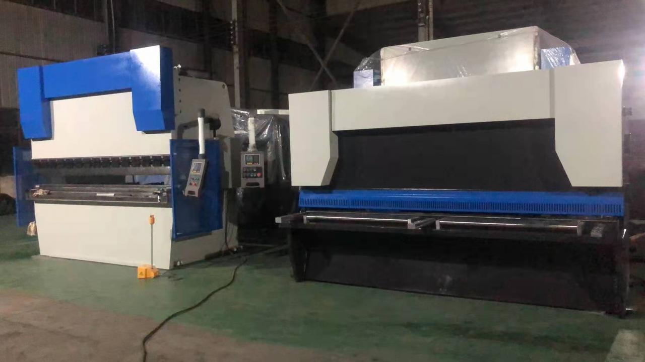 Da53t Cnc System Controller 125t4000 3+1 Axis Cnc Hydraulic Press Brake With Good Quality Controlador de sistema CNC Da53t 125t4000 Fre de premsa hidràulica CNC de 3 + 1 eixos amb bona qualitat