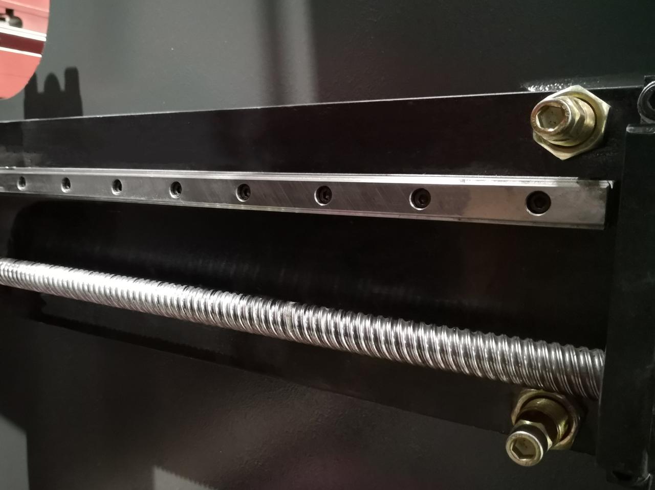 Delem Da66t 125 3+1 4+1 6+1 8+1 Cnc Hydraulic Press Brake For Metal Plate Bending Delem Da66t 125 3+1 4+1 6+1 8+1 Fre de premsa hidràulica CNC per a la flexió de plaques metàl·liques