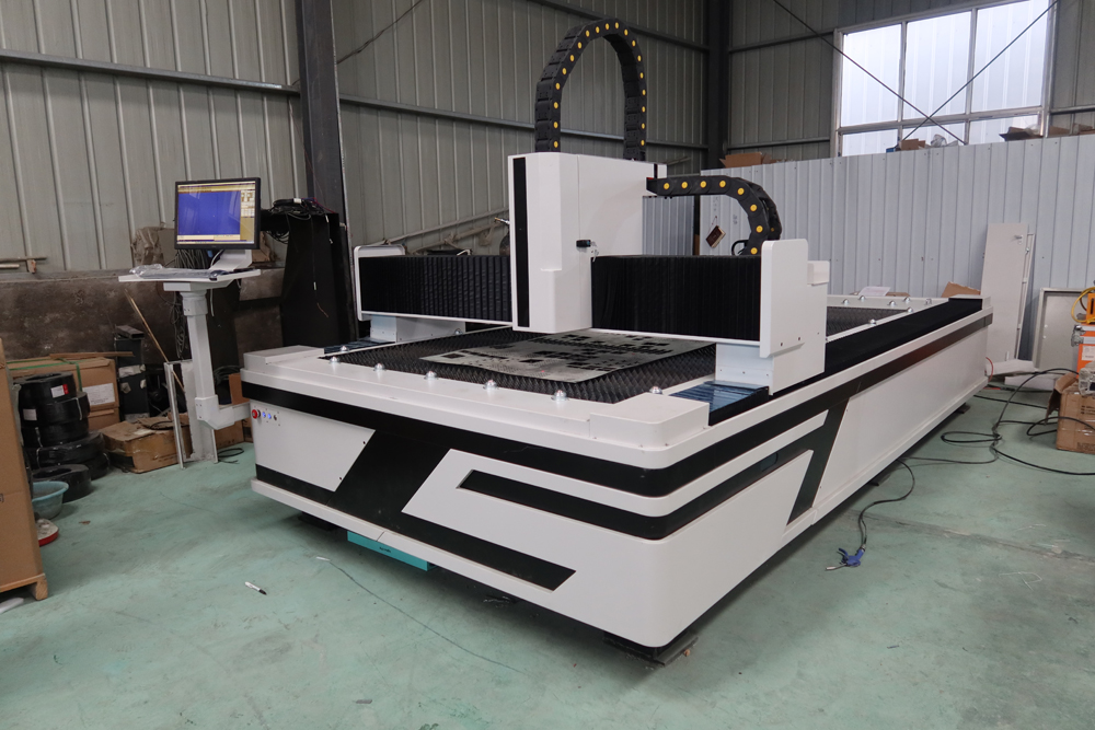 High Precision Fiber Laser Cutting Metal Stainless Steel Carbon 2000w Fibra d'alta precisió de tall làser de metall Acer inoxidable Carboni 2000w