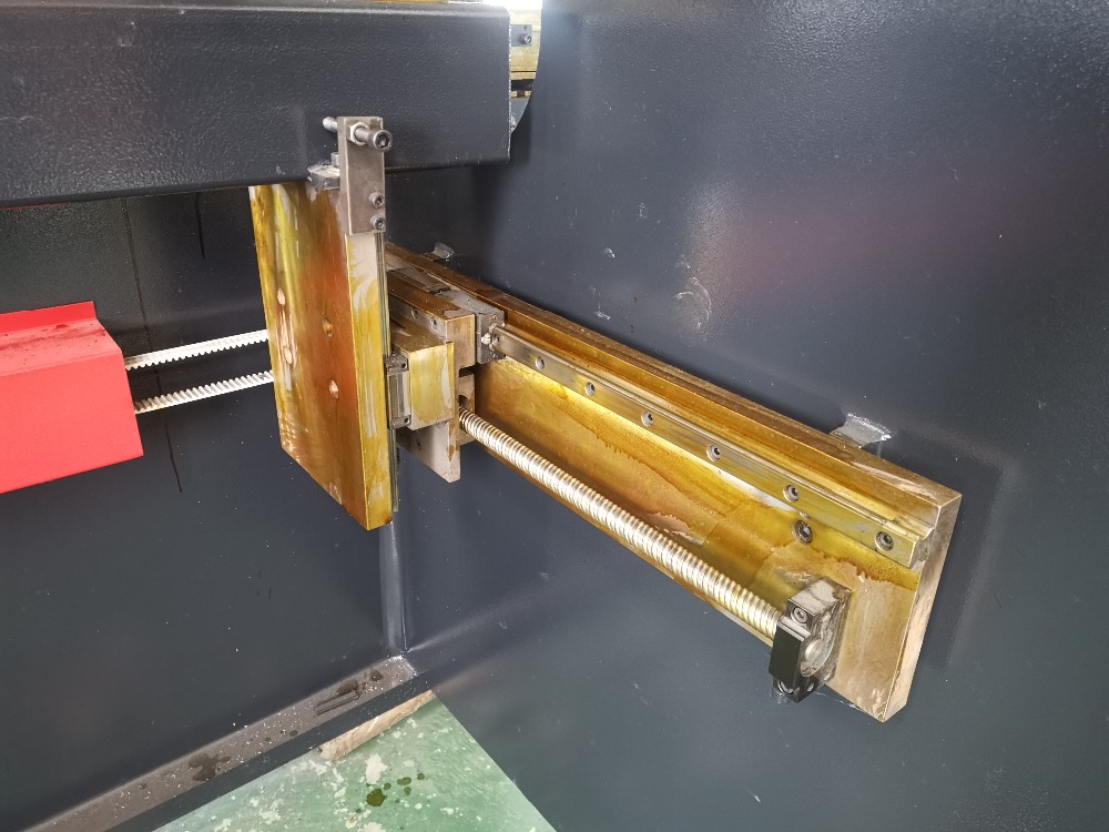 Hydraulic Stainless Steel Wc67y/k-300/6000 Mould Crowning Press Brake Fre de premsa de coronació hidràulica d'acer inoxidable Wc67y/k-300/6000