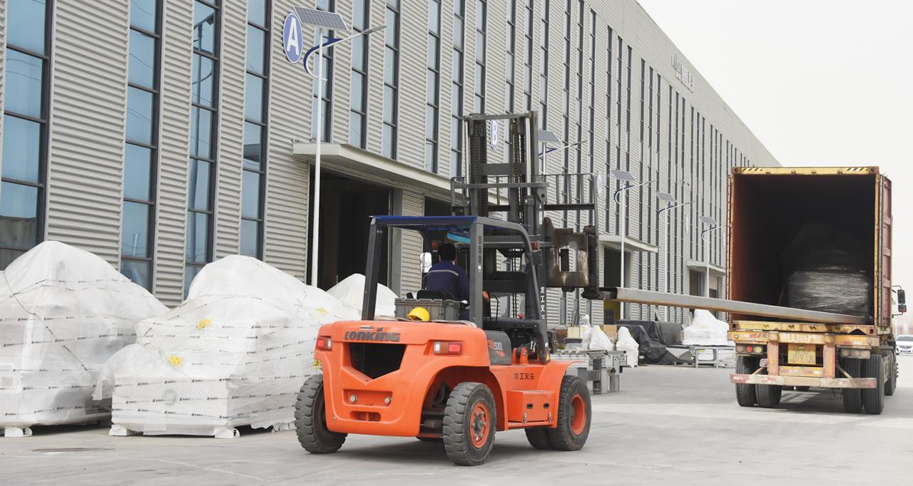 Laser Source 2000w 3000w Fiber Laser Cutting Machine Font làser 2000w 3000w Màquina de tall làser de fibra