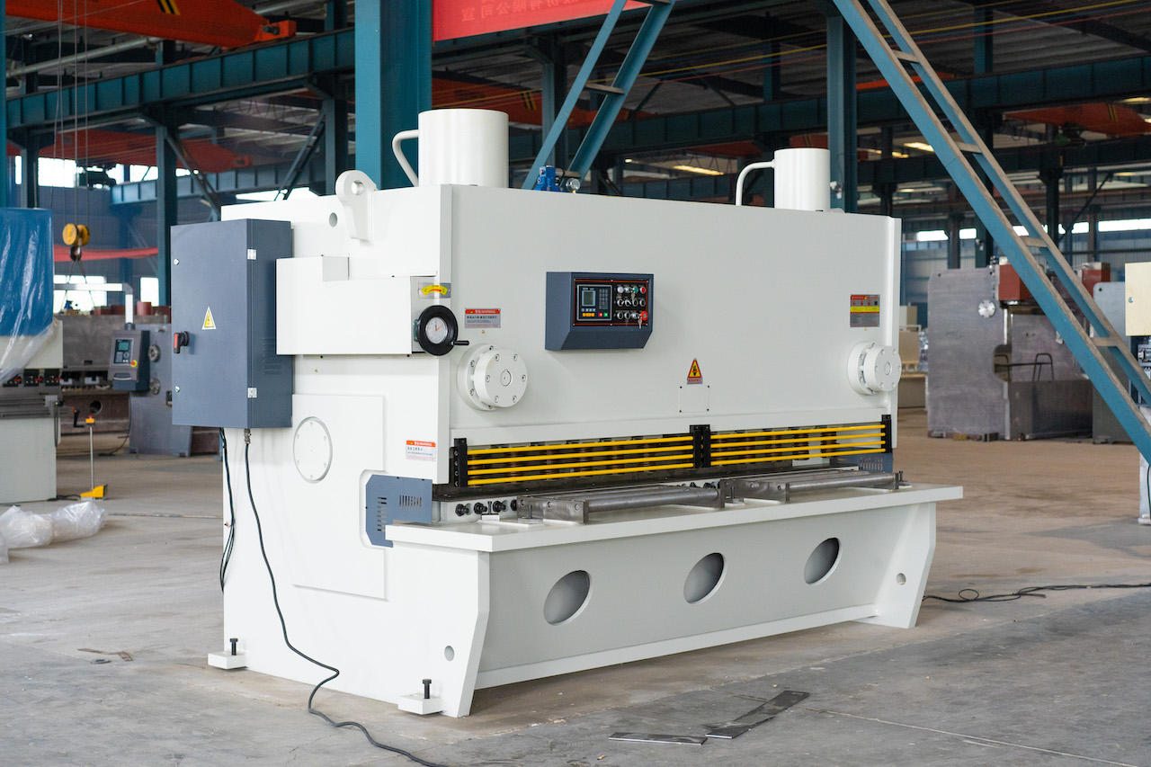 Qc11y 8x3200 Sheet Metal Shearing Machine Steel Plate Hydraulic Shearing Machine Màquina de cisalla de xapa Qc11y 8x3200 Màquina de cisalla hidràulica de placa d'acer