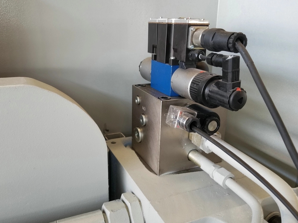 Wc67k 100 tones 200 tones màquina hidràulica de frens de premsa CNC per a placa d'acer de metall de ferro