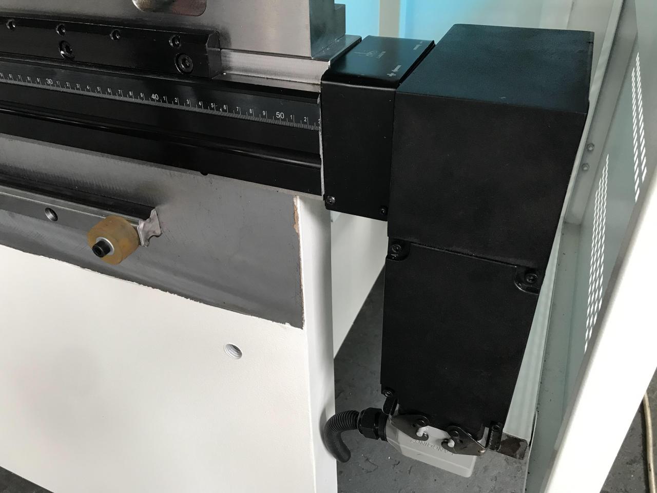 Wc67y-65/2500 Oem Hydraulic Press Brake Machine Steel Bending Machine Wc67y-65/2500 Màquina de fre de premsa hidràulica OEM Màquina de doblegar d'acer